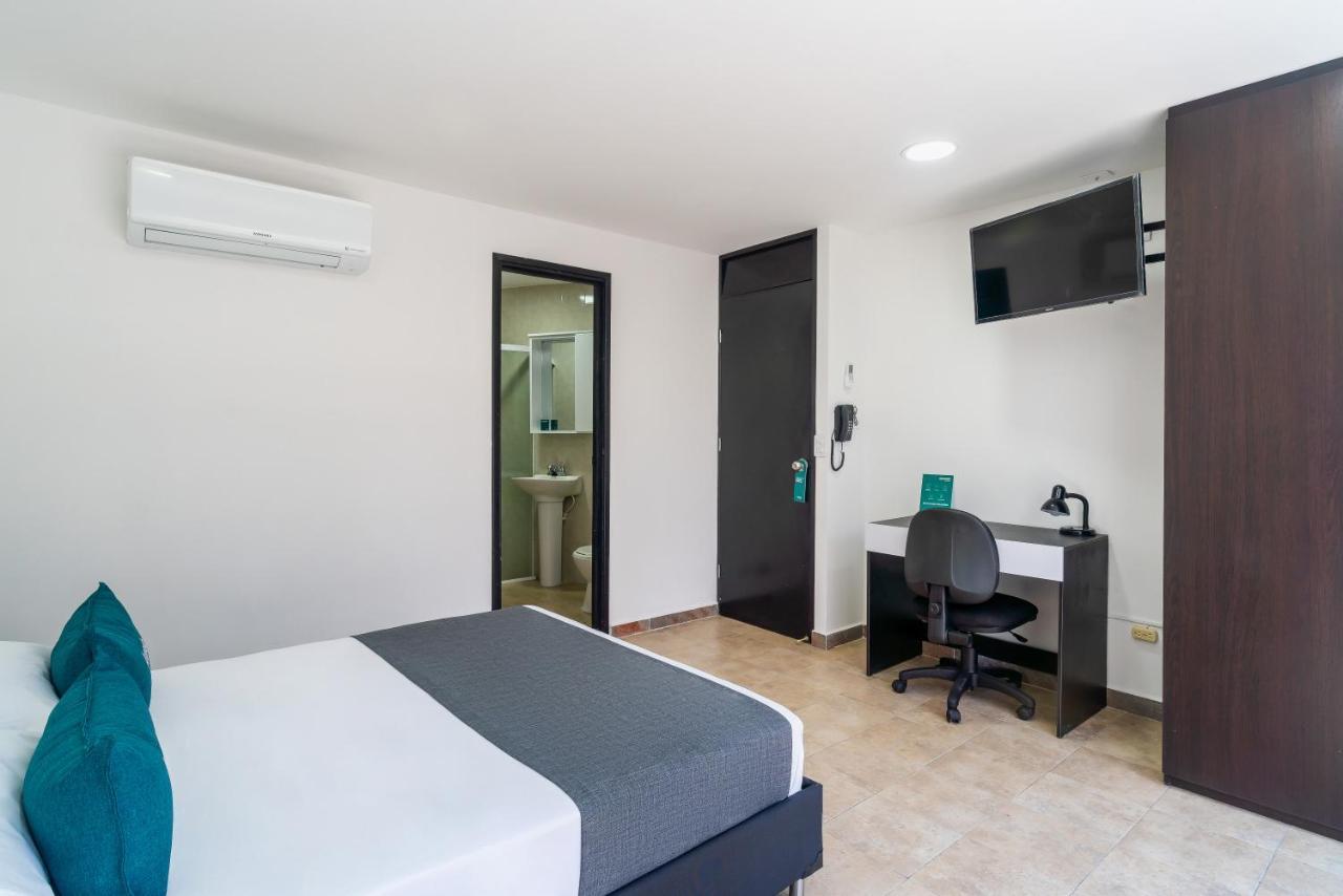 Ayenda Coliving La 78A Hotel Medellín Kültér fotó